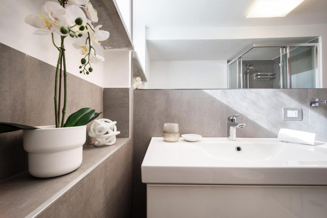 Rooftop Delight With Terrace Lucca Exteriör bild